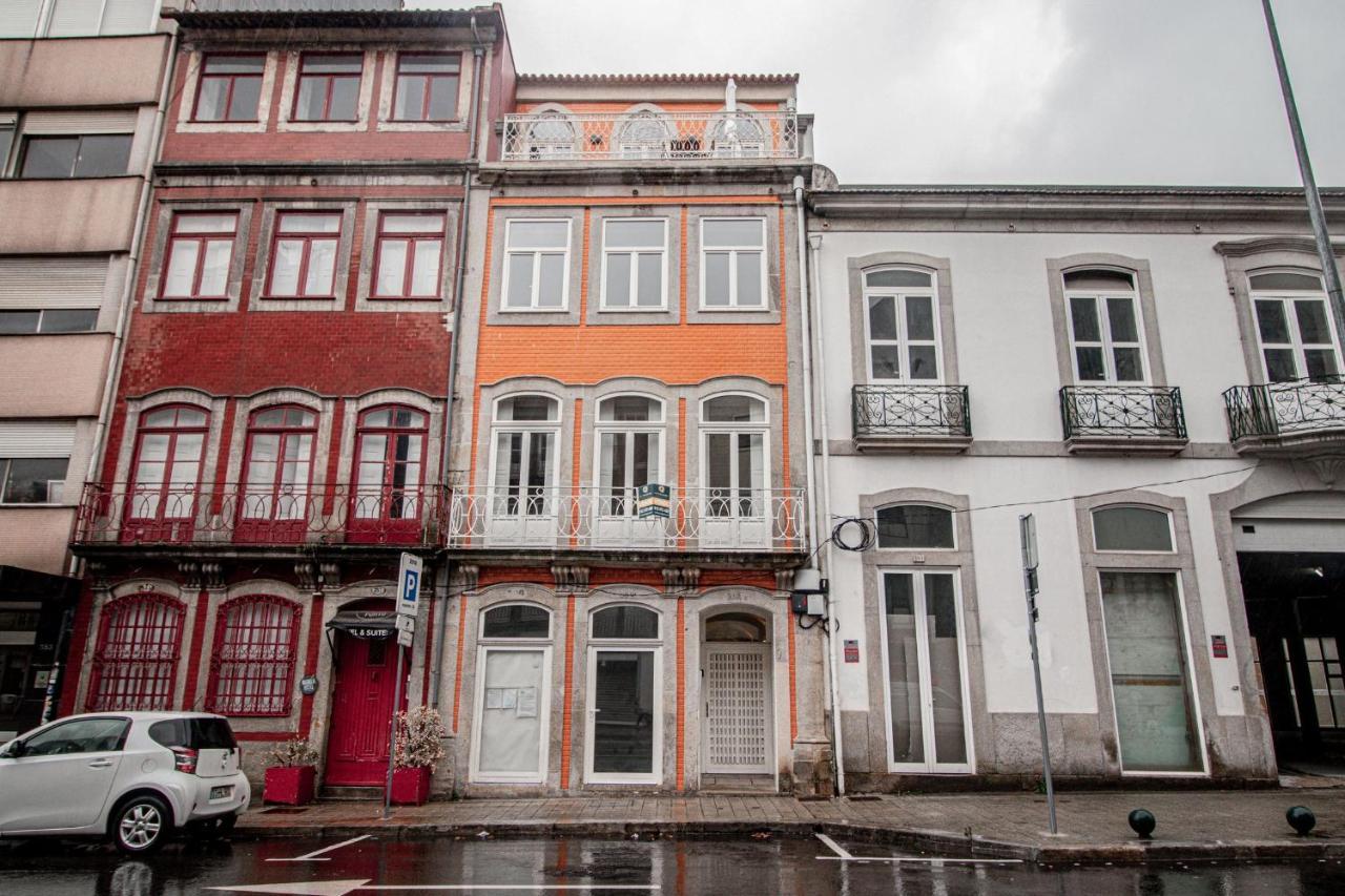 Sweet Studio Apartment W/ Big Balcony By Lovelystay Porto Bagian luar foto